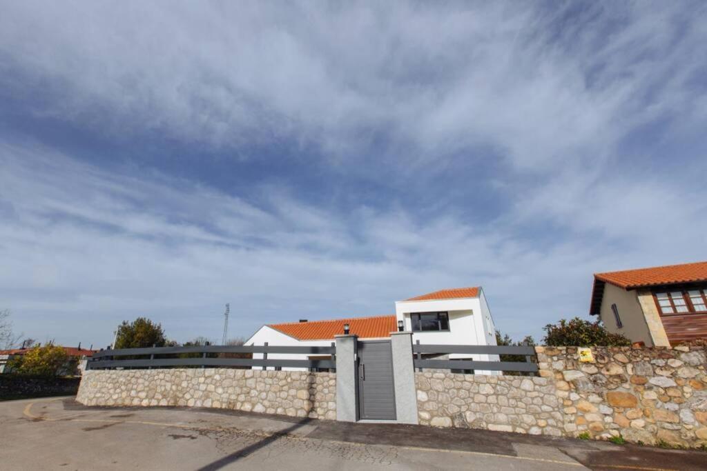 La Llosina Vivienda Vacacional Alquiler Integro 라네스 외부 사진